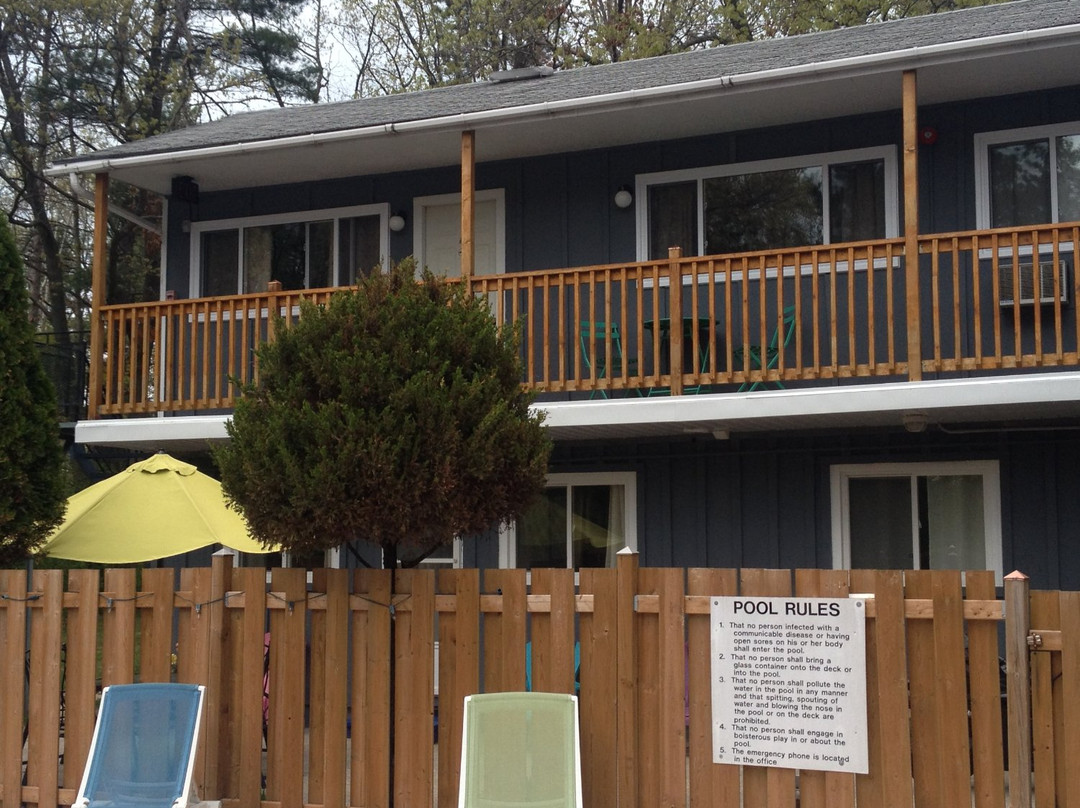 Whispering Pines Motel