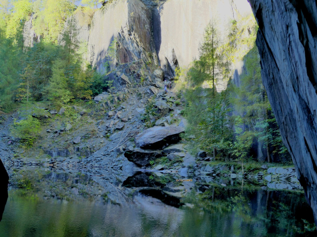 Hodge Close Trail景点图片