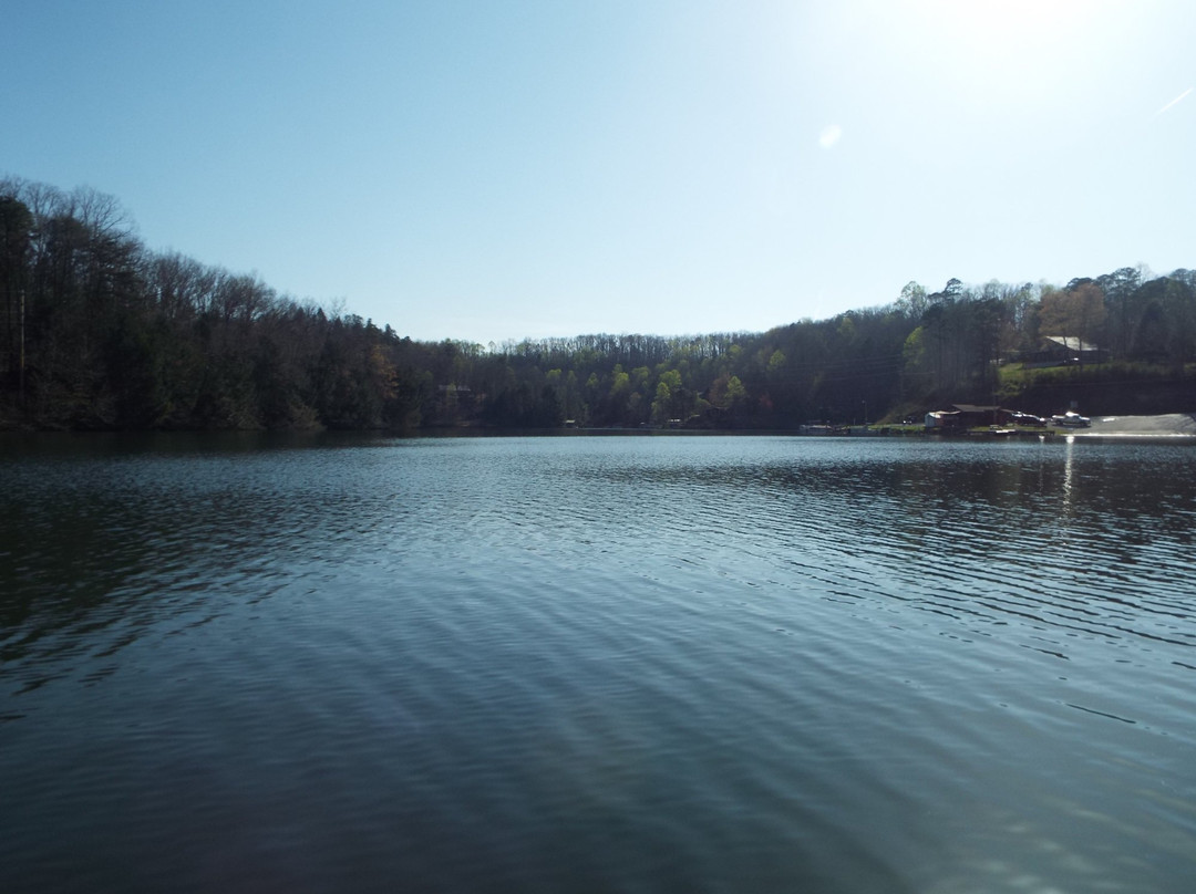 Wood Creek Lake-London必去景点