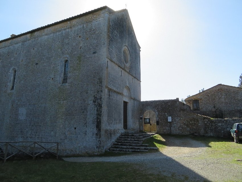 Eremo di San Leonardo al Lago景点图片