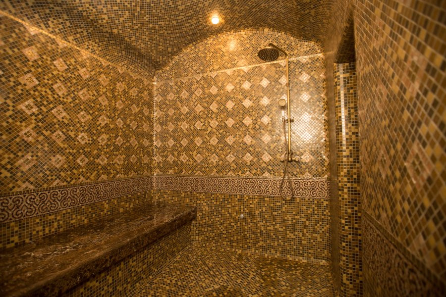 Bath Complex Poseidon景点图片