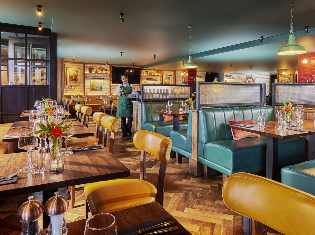 Coast Bar