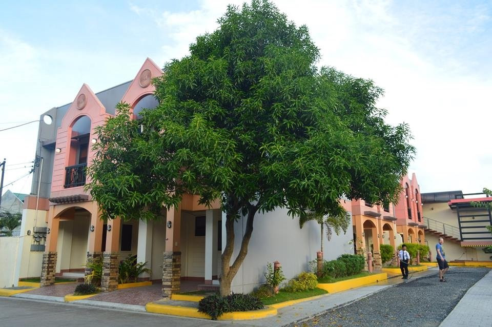 曼诺拉公寓旅馆