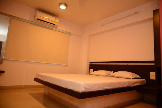 Hotel Palms Residency主图