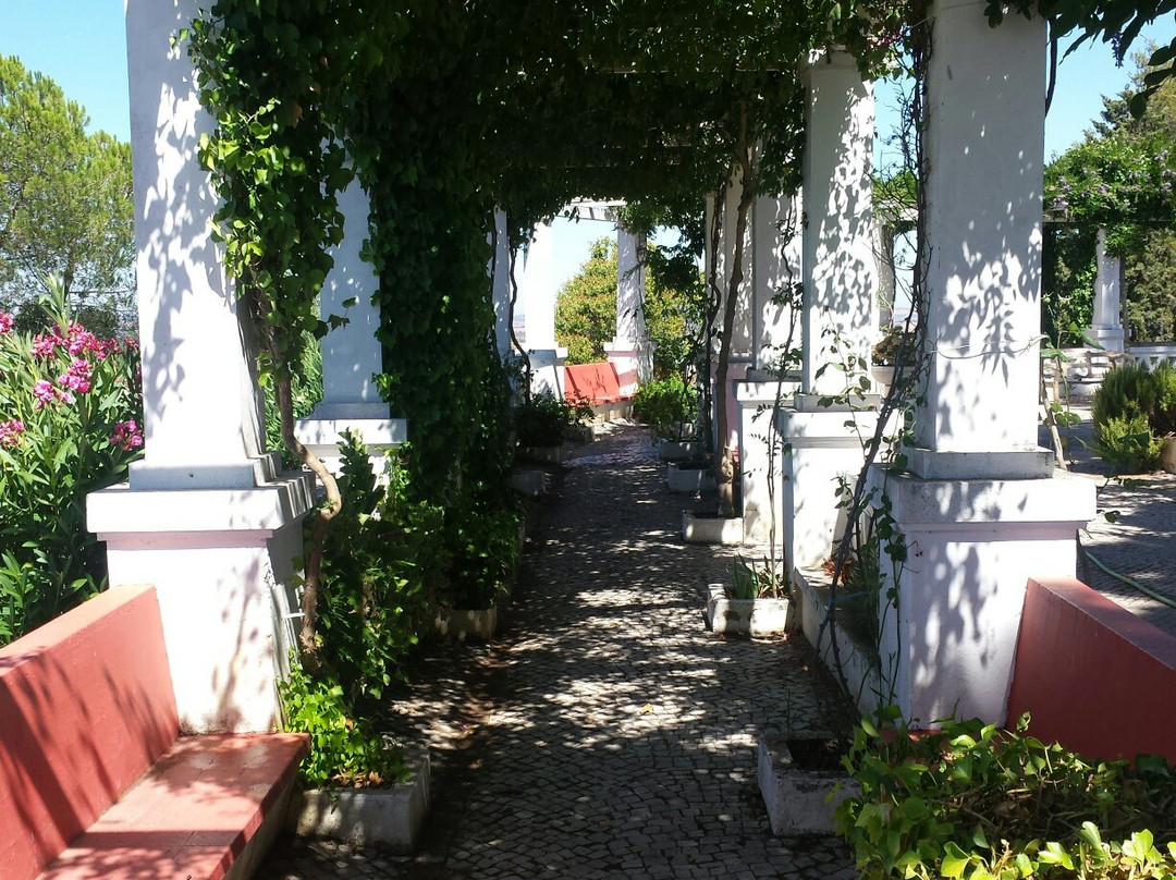 Miradouro Ramiro Sobral-Ourique必去景点