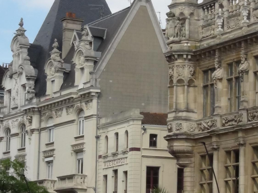 Shopping center Place d'Armes景点图片
