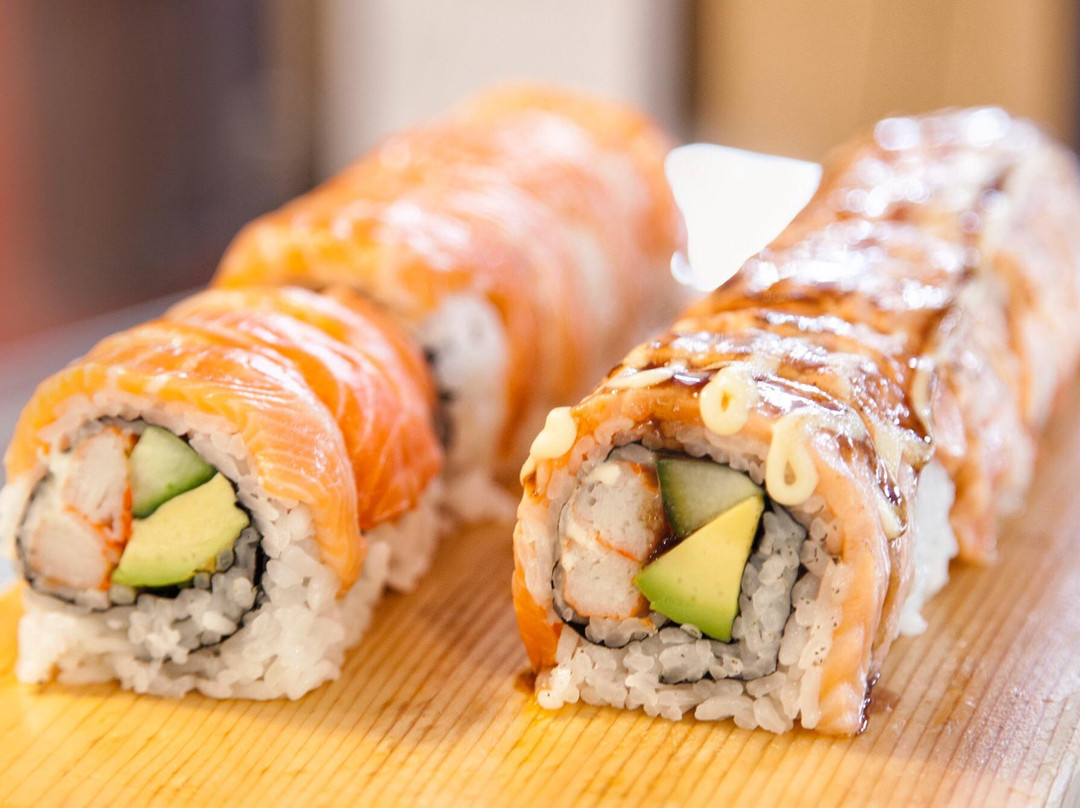 Hikari Sushi Bar & Japanese Cuisine