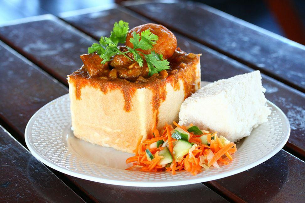 Newlands East餐馆和美食-Hollywoodbets Springfield Park and Bunny Bar