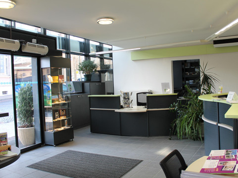 Office de Tourisme du Pays du Haut Doubs - B.I.T. de Pontarlier-蓬塔利耶必去景点