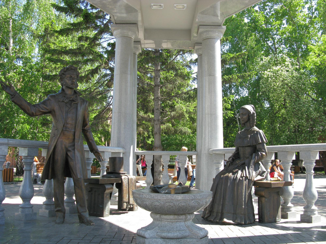 Monument to Pushkin and Goncharova-克拉斯诺亚尔斯克必去景点