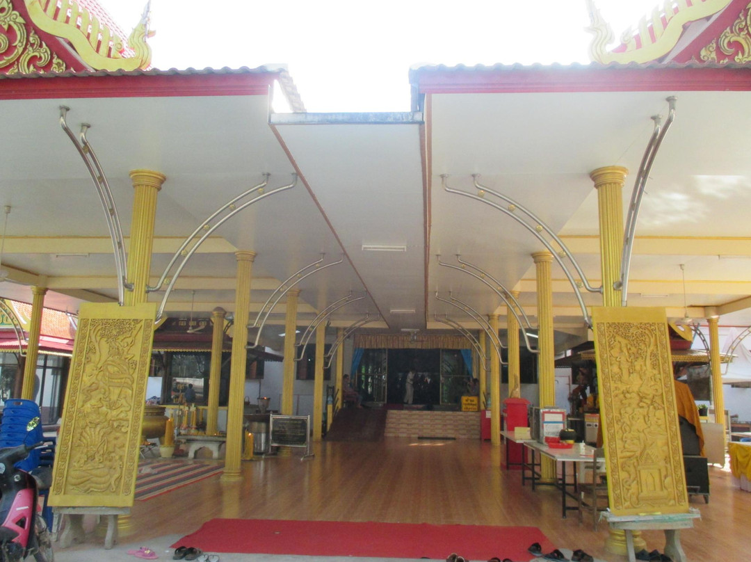 Wat Pak Khlong Makham Thao-越信必去景点