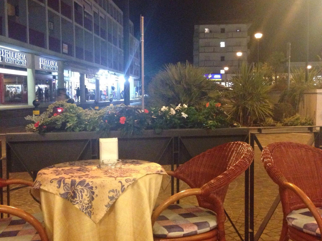 拉塞雷纳酒店主图