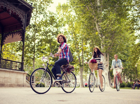 Lobagola Tours-萨格勒布必去景点