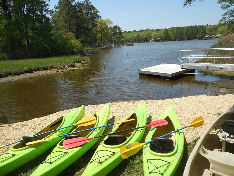 Long Acres Motel and Cottages主图