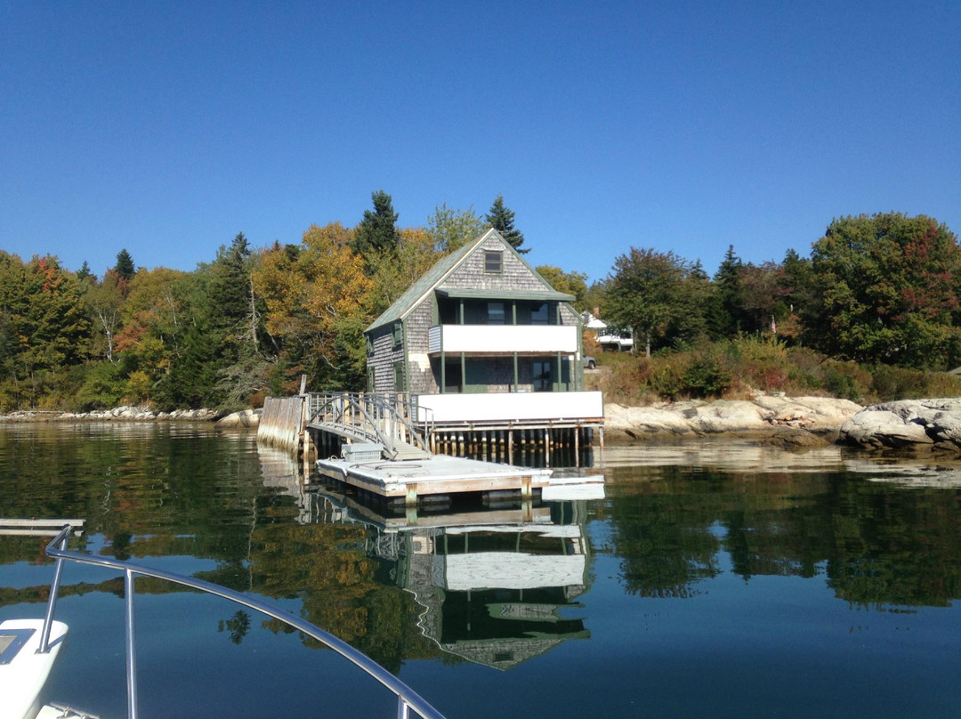 Flood's Cove Ocean Front Cottages