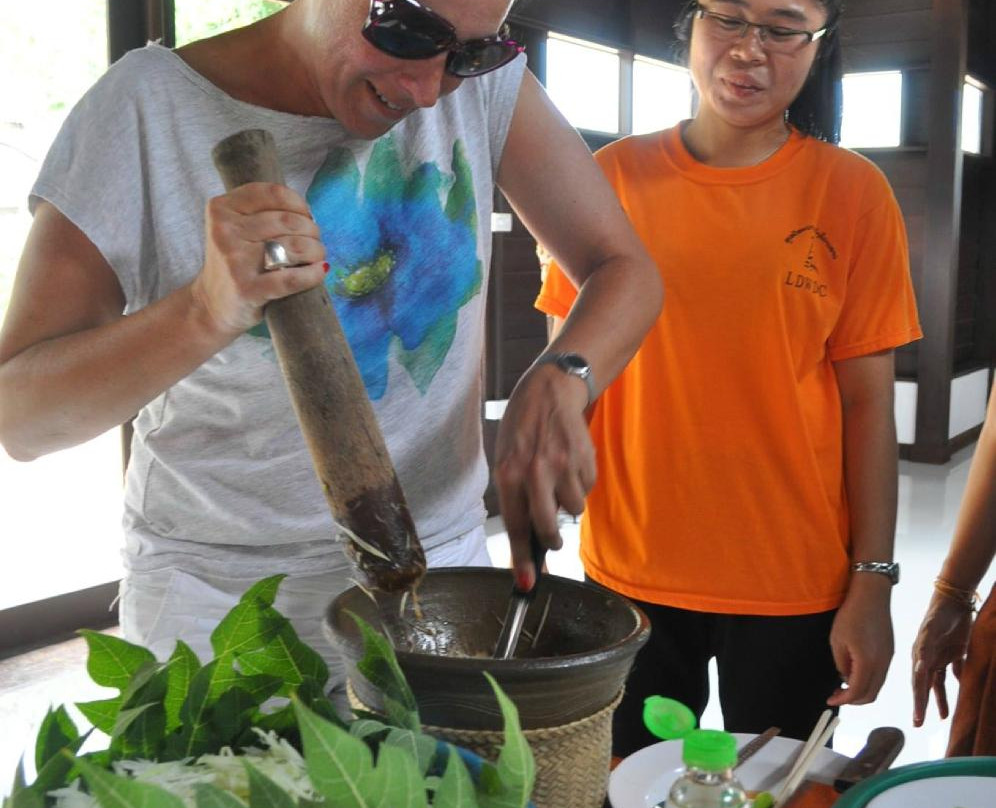 Lao Disabled Womens Development Center Shop-万象必去景点