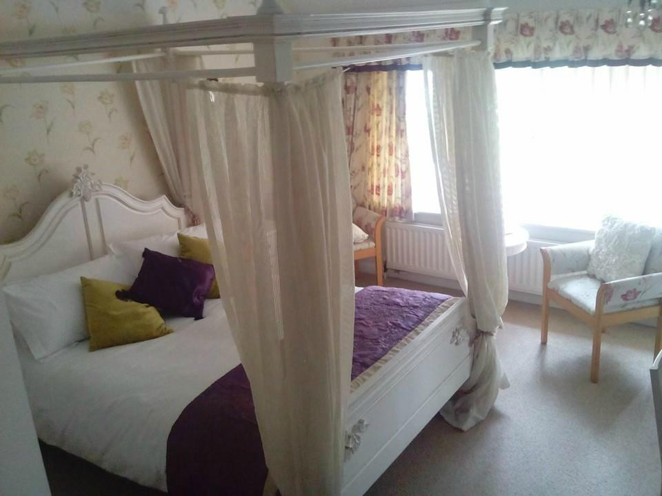 Castle Lodge B&B Highcliffe