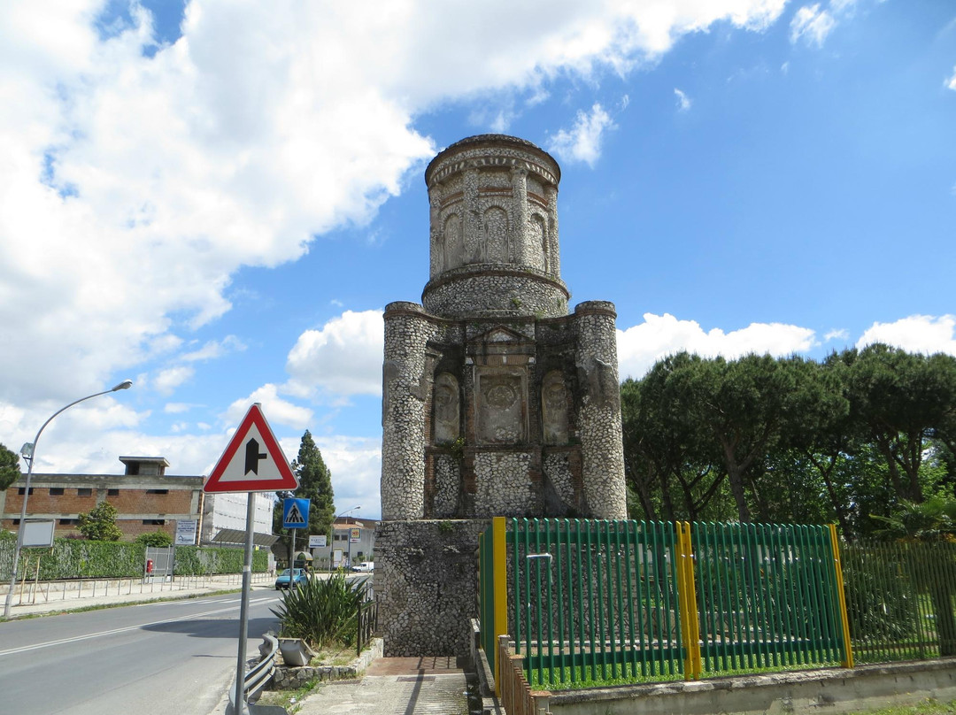 Mausoleo la Conocchia景点图片