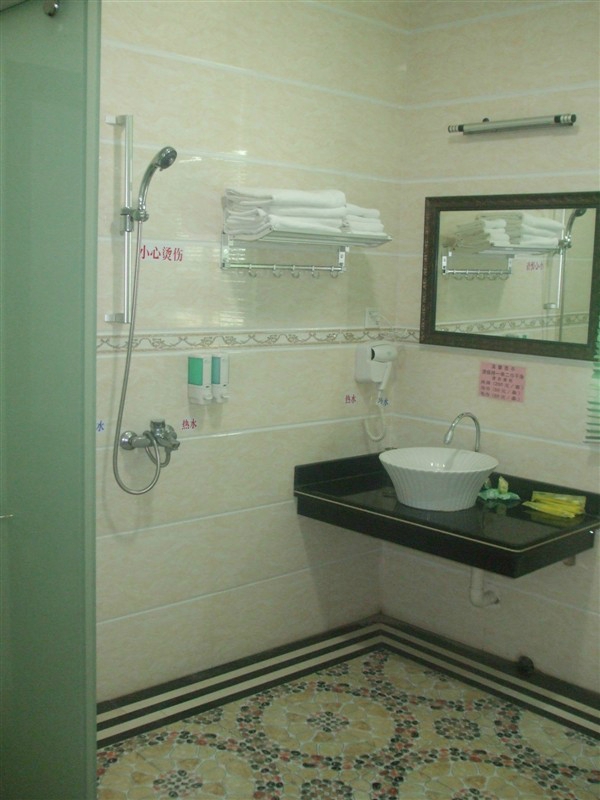 龙云宾馆-浴室