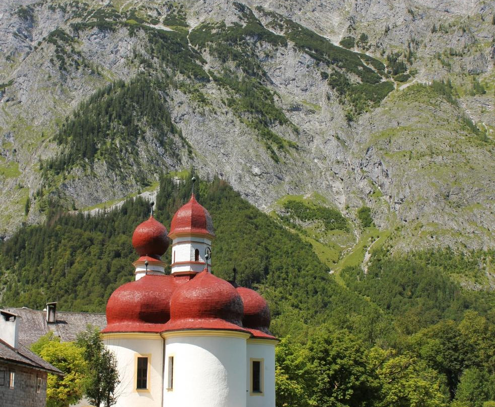 St. Bartholomew's Church景点图片