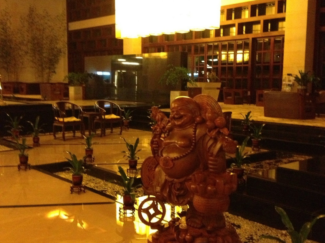 清新花园酒店主图