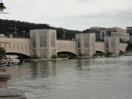 Putra Bridge-太子城必去景点