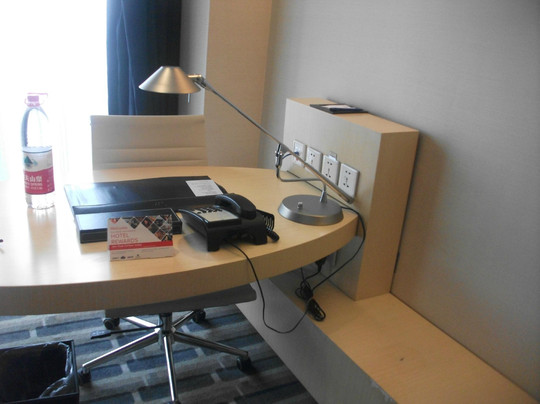 北京丽亭华苑酒店主图