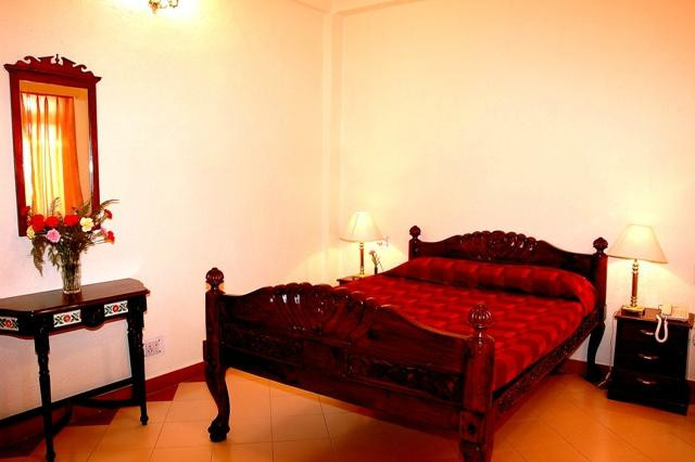 Hotel Himland West主图