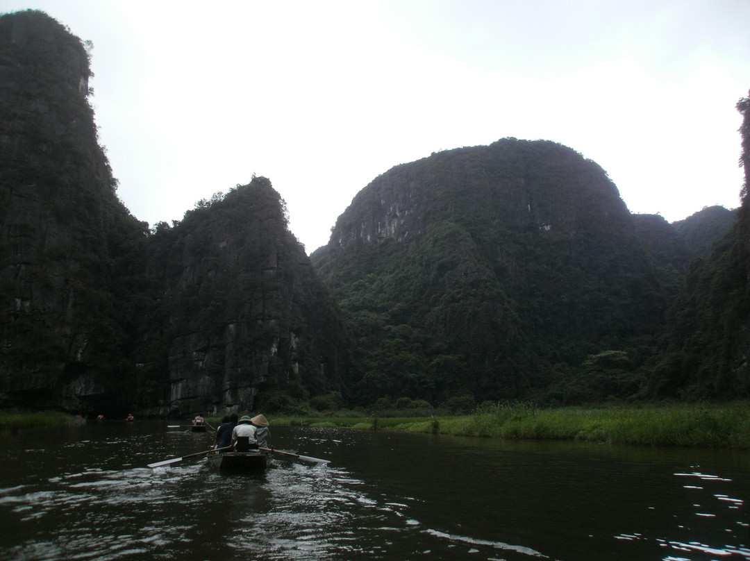 Go Asia Travel-Long Bien必去景点