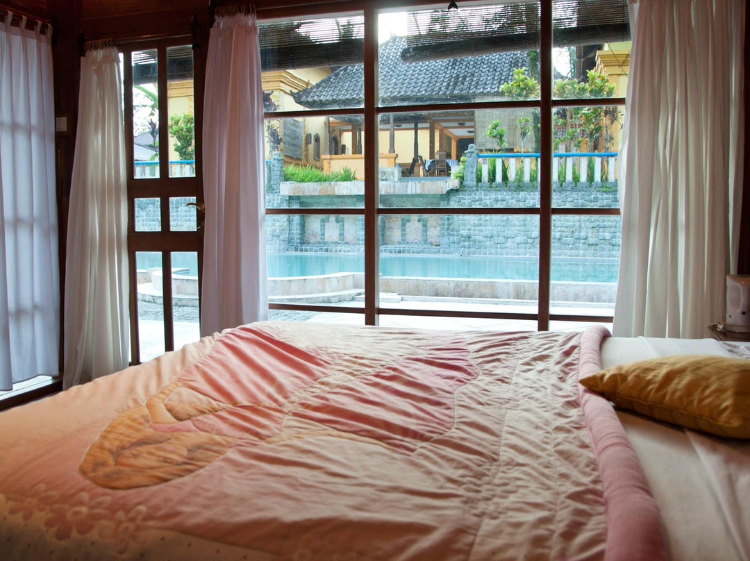 莱佛士度假酒店主图