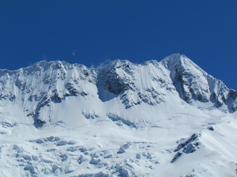 埃德蒙希拉里爵士纪念馆-库克山村庄必去景点