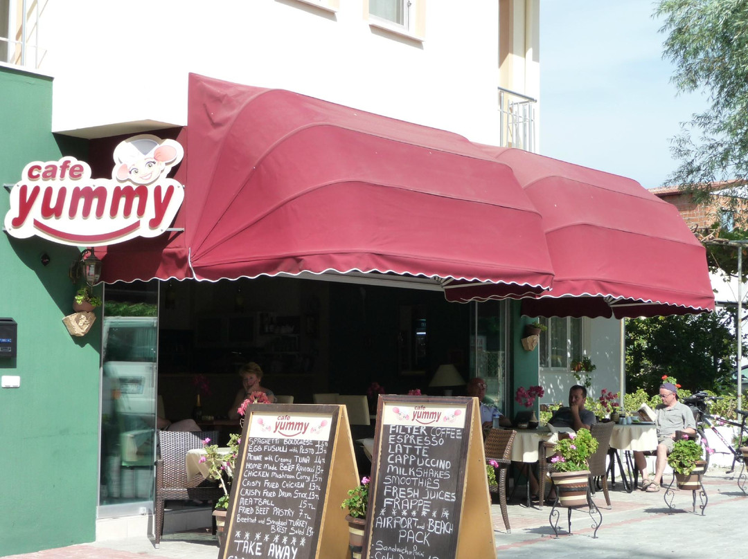Yummy Cafe