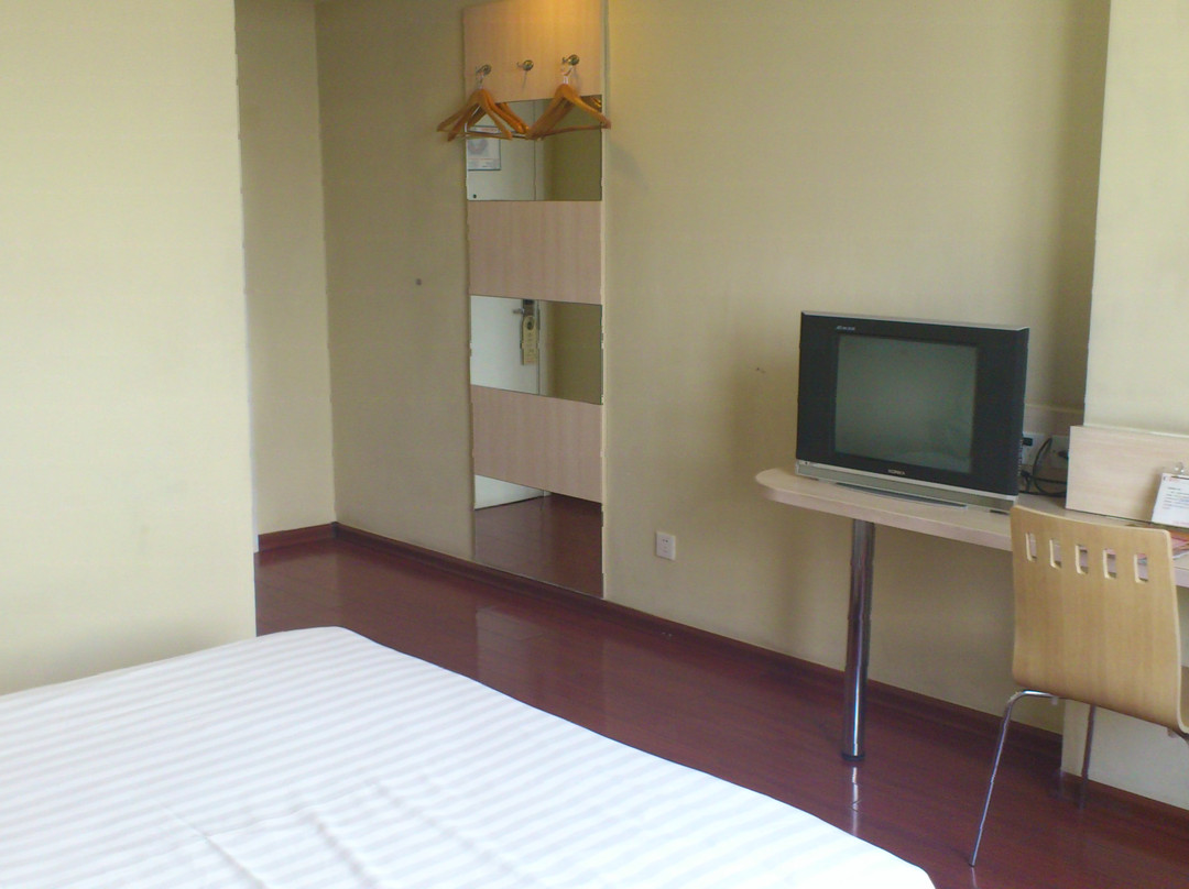 随州艳阳天酒家旅店主图