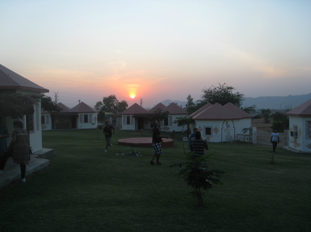 Hotel Tourist Village主图