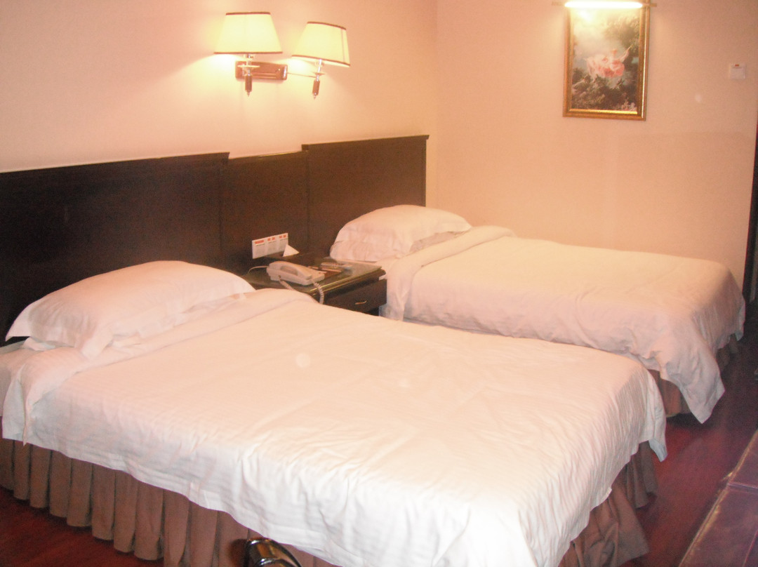 深圳维也纳3好连锁酒店机场店主图