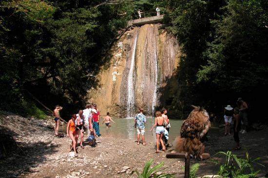 Agura Waterfalls-Khosta District必去景点