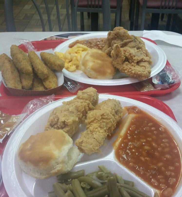 Lee's Famous Recipe Chicken