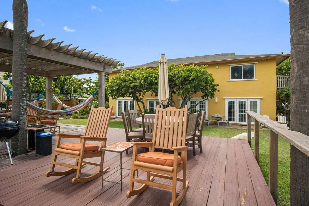 Beach Place Guesthouses