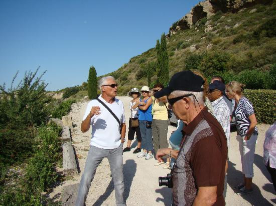 Les Flaneries-普罗旺斯地区萨隆必去景点