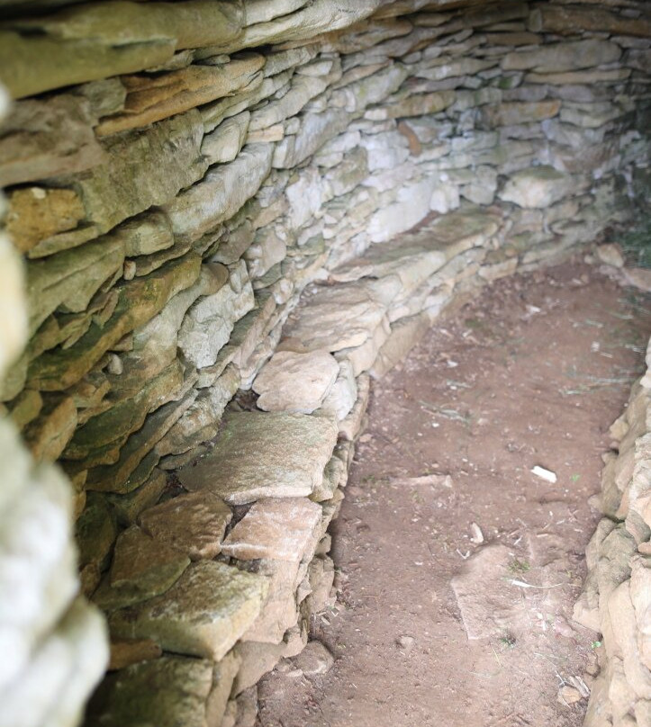 Sentier des pierres séches-La Marre必去景点