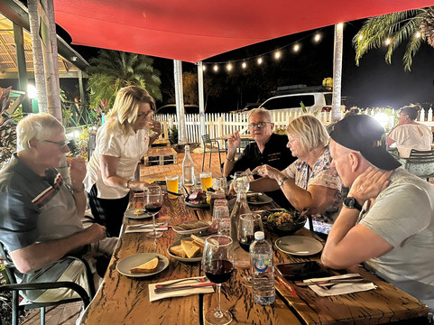 Salty Plum Social-布鲁姆必去景点