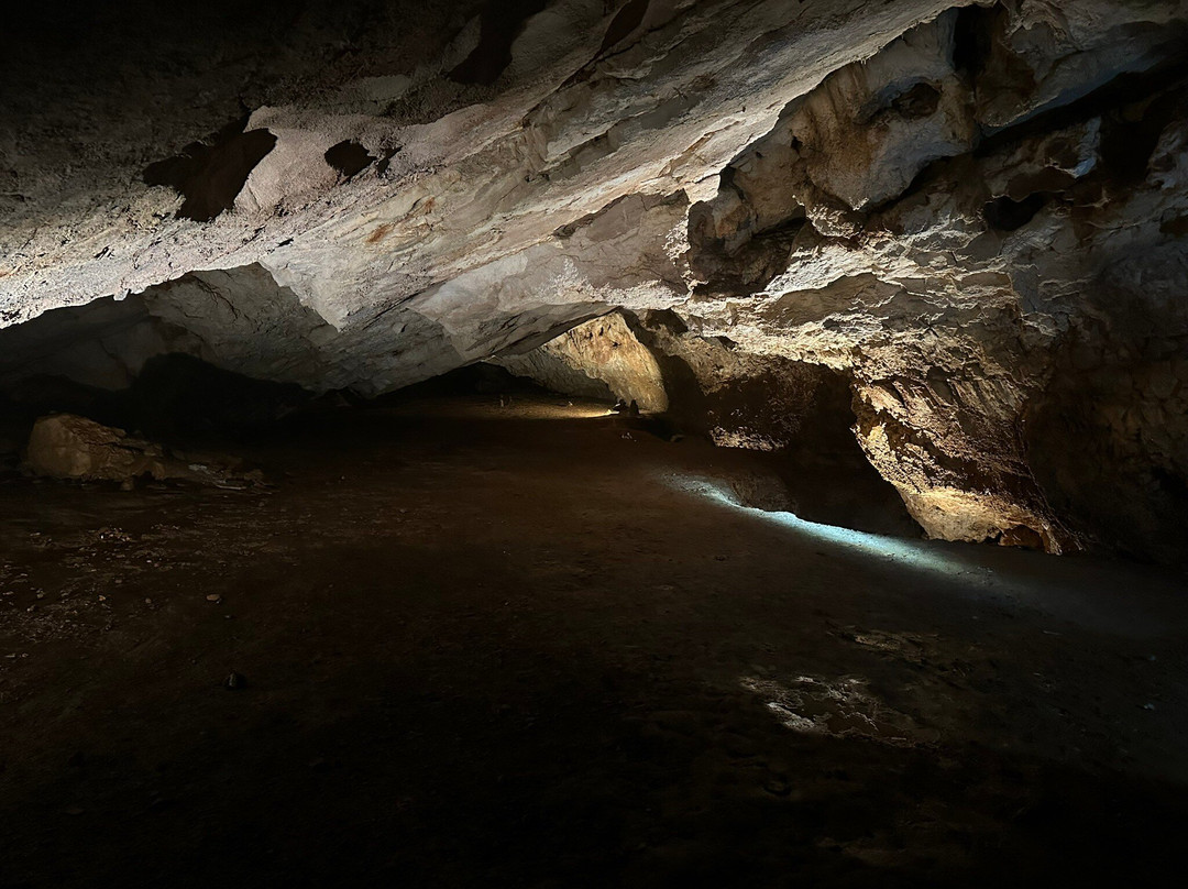 Lipa Cave景点图片