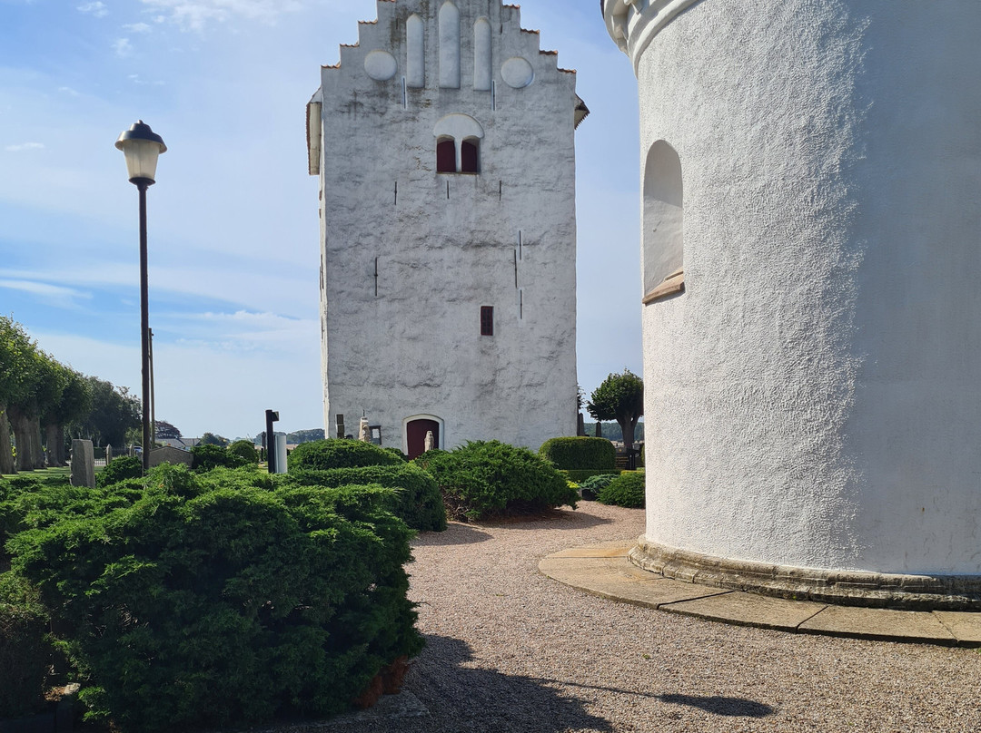 Valleberga Kyrka-Loderup必去景点