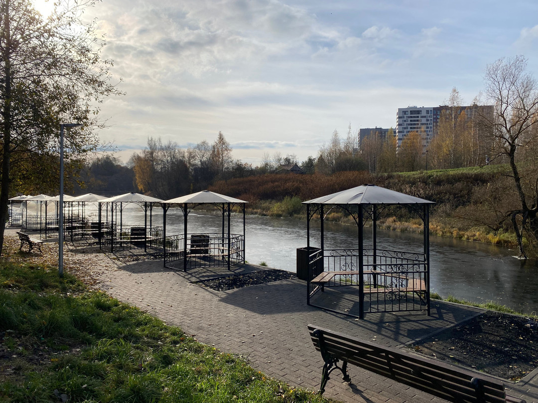 Recreation Area at the Lower Kamenskiy Pond景点图片