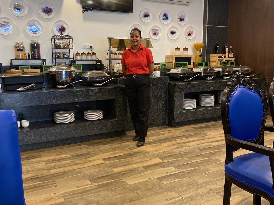 N3N Ganga Retreat by Stotrak主图