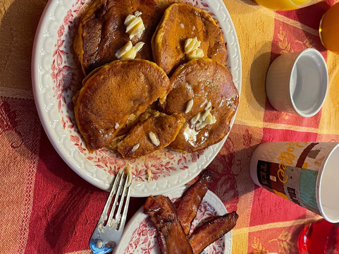 白金汉酒店主图