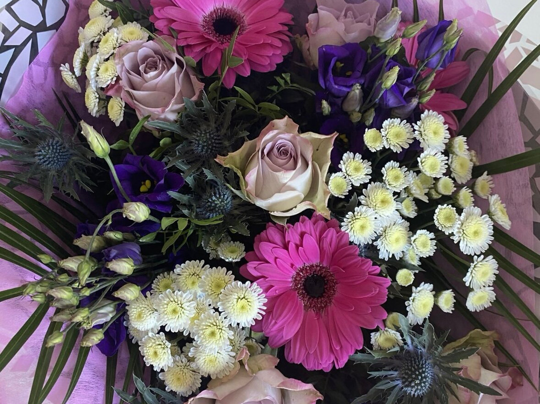 Flowers By Frankie Davison景点图片