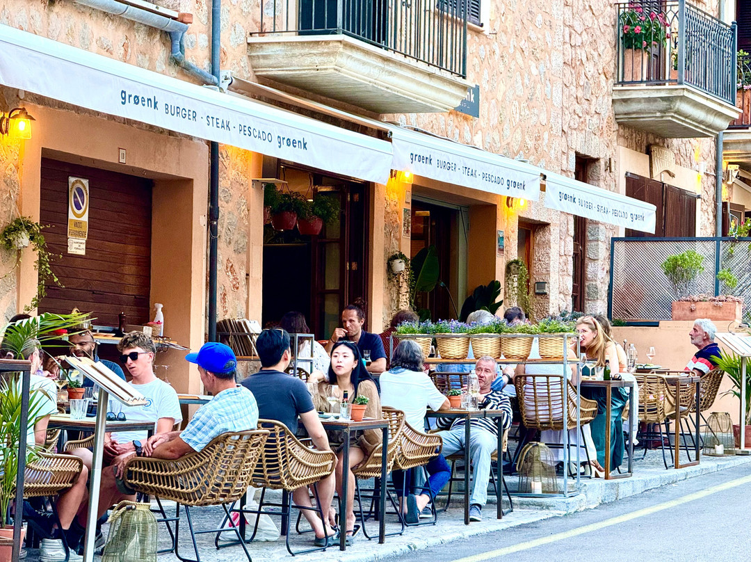 Groenk Bistro & Grill Fornalutx