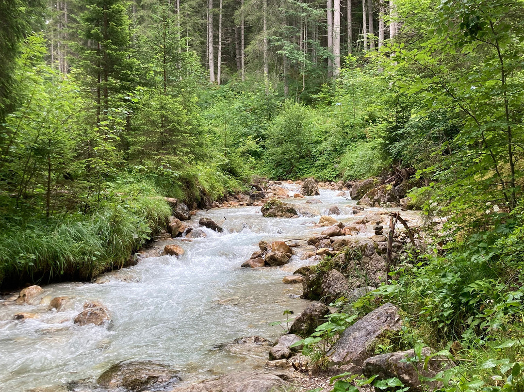 Wasserfall-Erlebnisweg Ehrwald-埃尔森林市必去景点