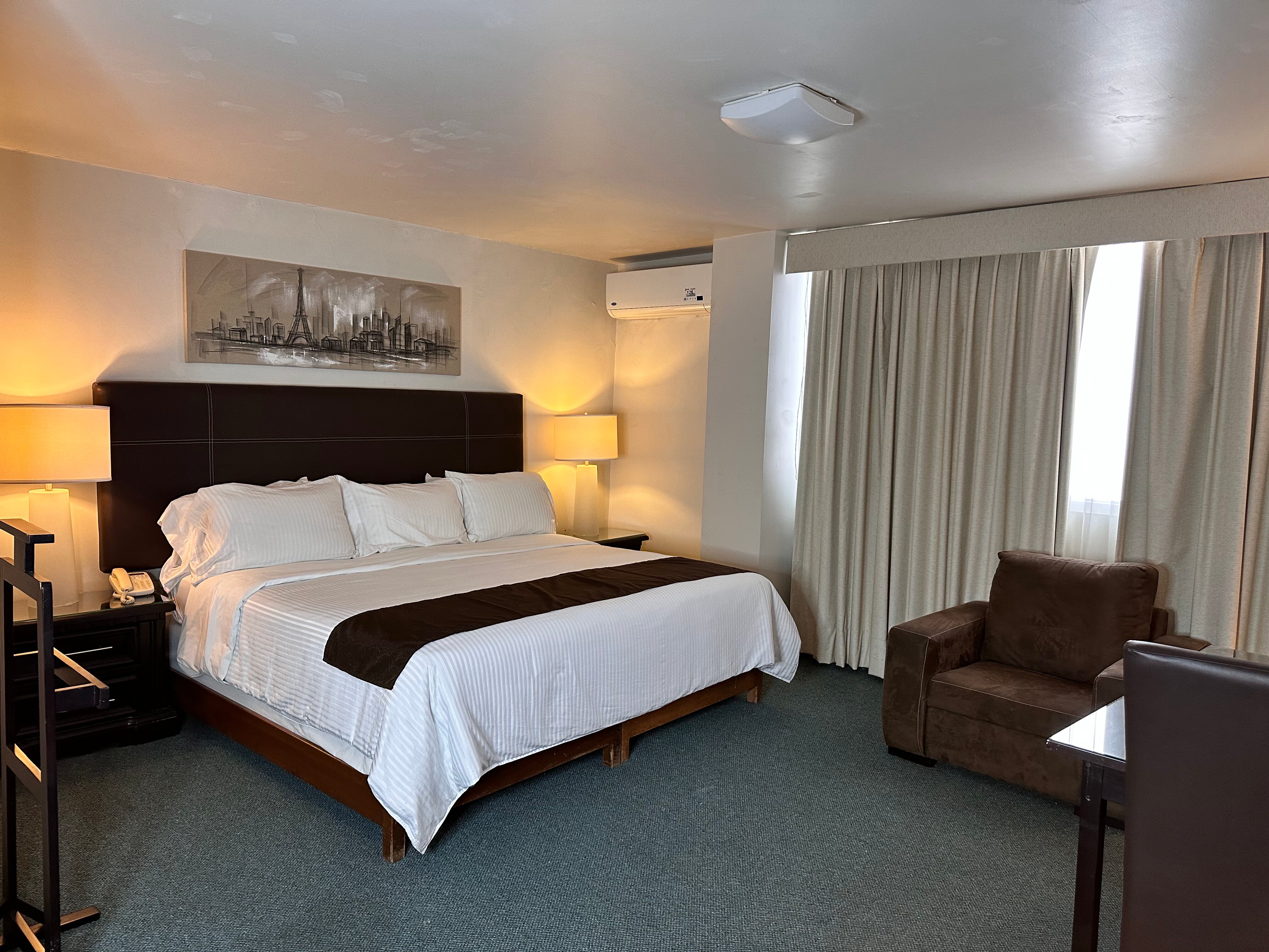Hotel Del Fresno-客卧